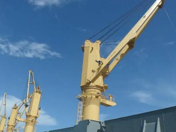 克令吊的安裝過程中需要注意哪些關鍵步驟?